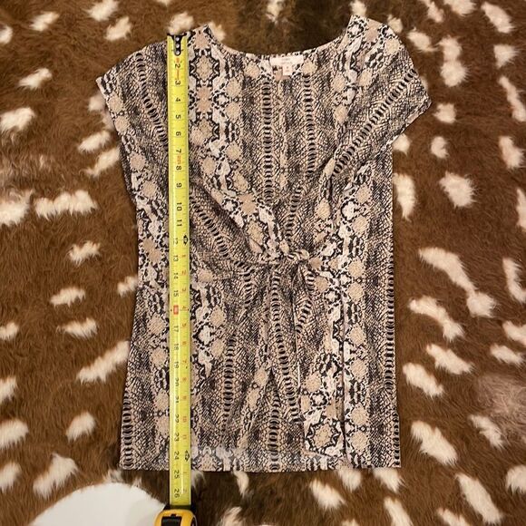 Como Vintage Wrap Snake Skin Blouse - Picture 3 of 5